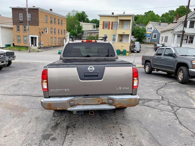 1N6AD07W56C431232 - 2006 NISSAN FRONTIER C BROWN photo 4