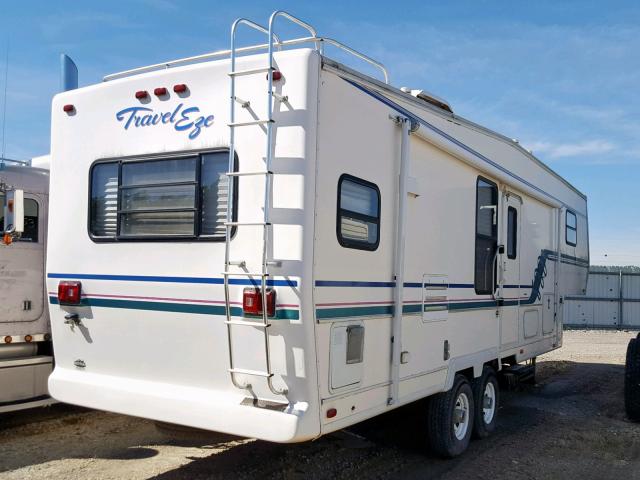 1T9FS3226WC450502 - 1998 THOR TRAVEL EZE WHITE photo 4