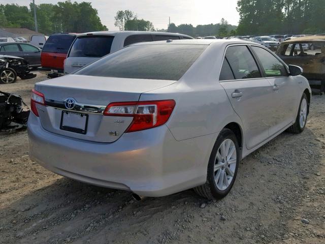 4T1BD1FK3DU074423 - 2013 TOYOTA CAMRY HYBR SILVER photo 4