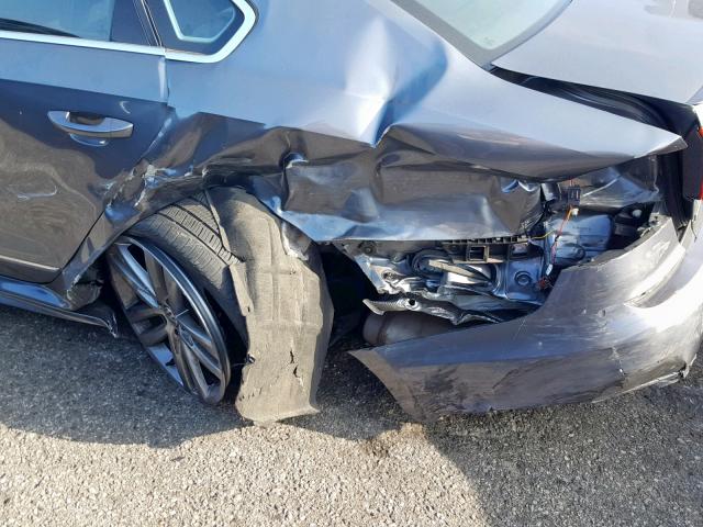 1VWDT7A31HC078062 - 2017 VOLKSWAGEN PASSAT R-L GRAY photo 9