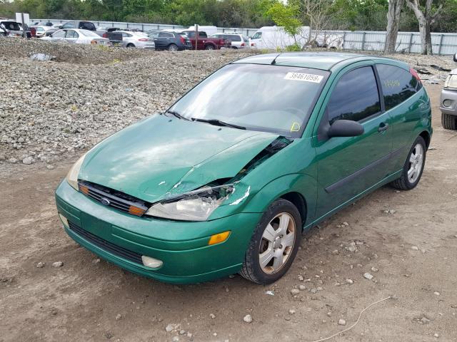 3FAFP31343R142152 - 2003 FORD FOCUS ZX3 GREEN photo 2