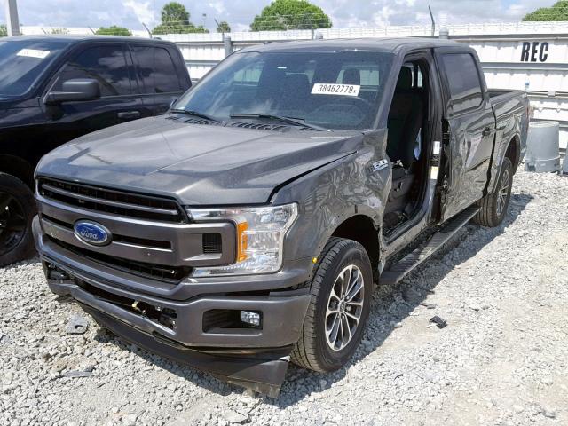 1FTEW1CPXJKD77587 - 2018 FORD F150 SUPER GRAY photo 2