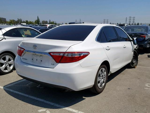 4T4BF1FK5FR513155 - 2015 TOYOTA CAMRY LE WHITE photo 4