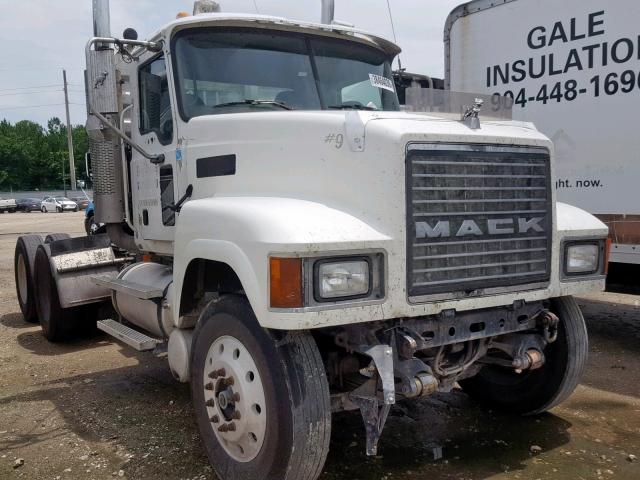 1M1AJ06YX5N001200 - 2005 MACK 600 CHN600 WHITE photo 1