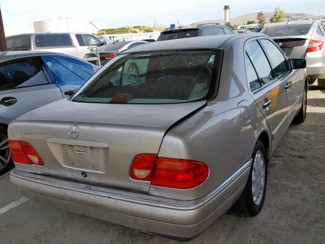 WDBJF65F5WA652763 - 1998 MERCEDES-BENZ E 320 GOLD photo 4