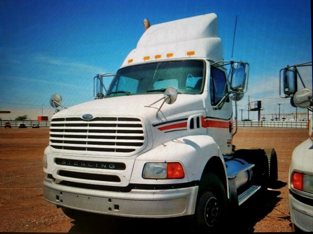 2FWJA3CV46AW47010 - 2006 STERLING TRUCK AT 9500 WHITE photo 2