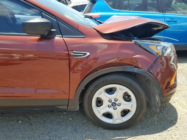 1FMCU0F77JUA30415 - 2018 FORD ESCAPE S BROWN photo 9