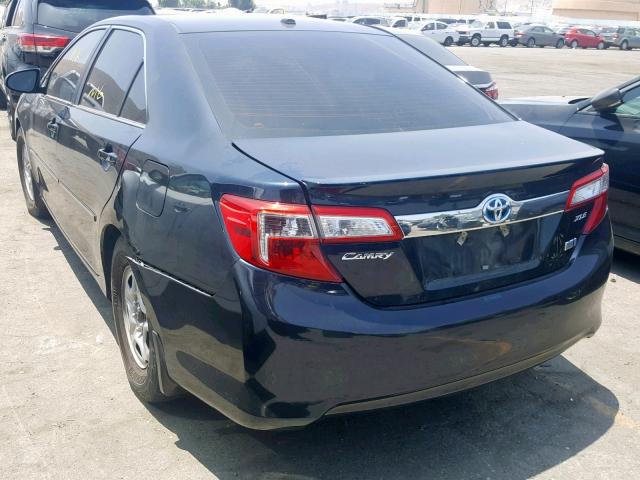 4T1BD1FK1DU094010 - 2013 TOYOTA CAMRY HYBR BLUE photo 3