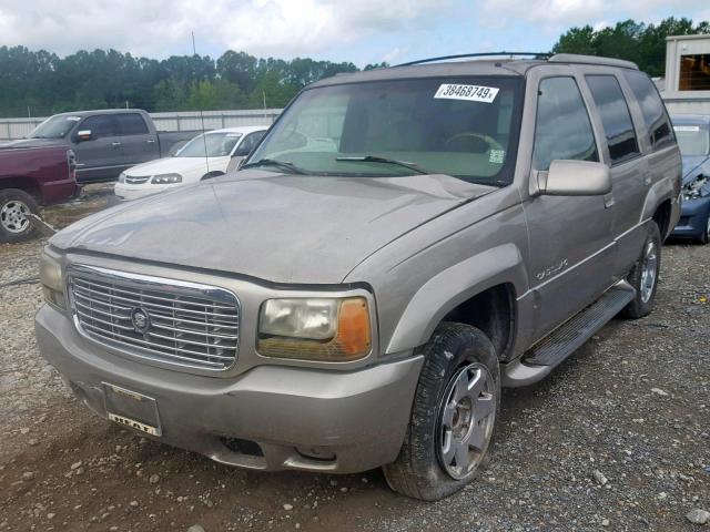 1GYEK13RXYR145452 - 2000 CADILLAC ESCALADE TAN photo 2