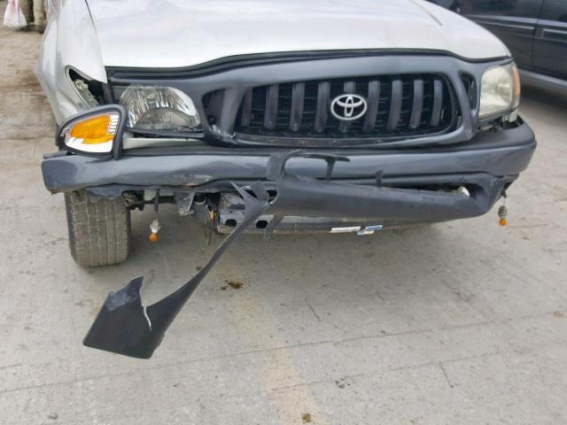 5TENL42N02Z882805 - 2002 TOYOTA TACOMA SILVER photo 9