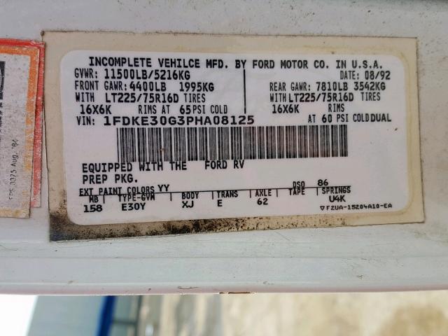 1FDKE30G3PHA08125 - 1993 FORD MOTORHOME WHITE photo 10