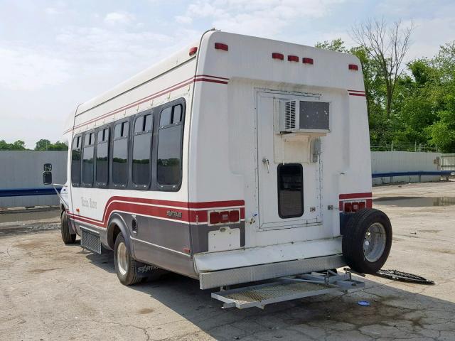 1FDKE30G3PHA08125 - 1993 FORD MOTORHOME WHITE photo 3