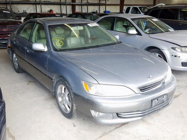 JT8BF28G110299213 - 2001 LEXUS ES 300 GRAY photo 1