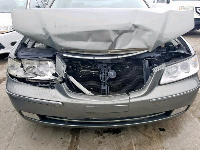 KMHFC46F26A084163 - 2006 HYUNDAI AZERA SE GRAY photo 9