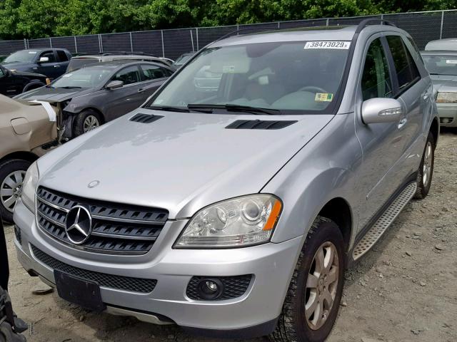 4JGBB86E07A238208 - 2007 MERCEDES-BENZ ML 350 SILVER photo 2