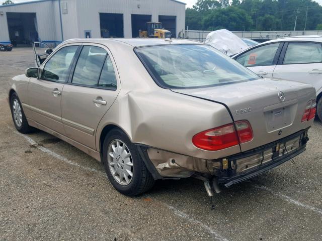 WDBJF65J2YB037427 - 2000 MERCEDES-BENZ E 320 BROWN photo 3