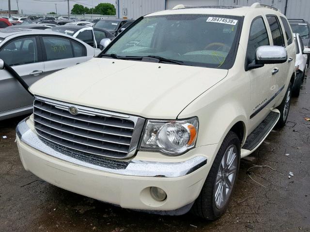 1A8HW58238F131252 - 2008 CHRYSLER ASPEN LIMI CREAM photo 2