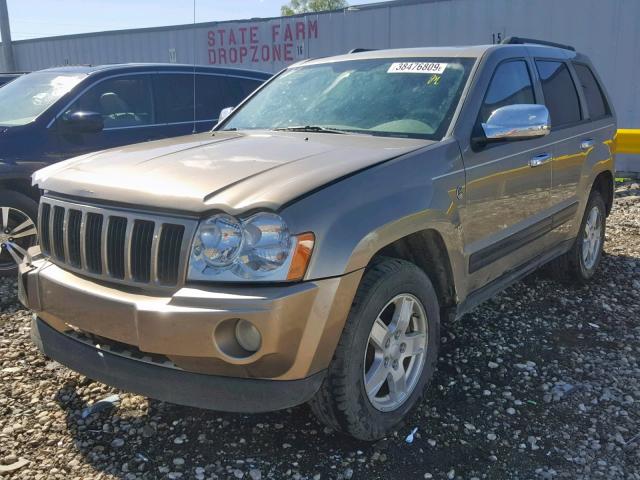 1J4HR48N66C240347 - 2006 JEEP GRAND CHER TAN photo 2