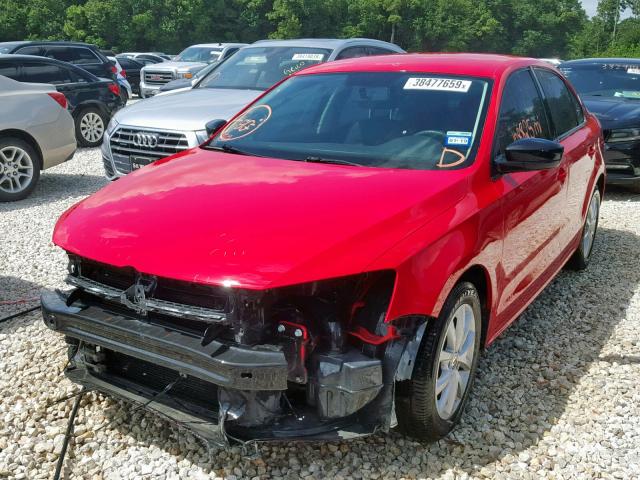 3VW2K7AJ8DM404375 - 2013 VOLKSWAGEN JETTA BASE 红色 照片 2