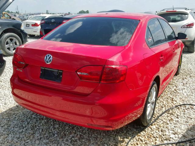 3VW2K7AJ8DM404375 - 2013 VOLKSWAGEN JETTA BASE 红色 照片 4
