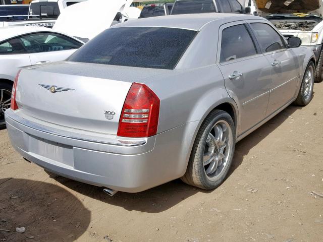 2C3KA63H96H412226 - 2006 CHRYSLER 300C SILVER photo 4