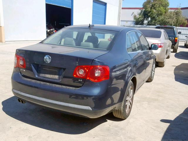 3VWSG71K16M727065 - 2006 VOLKSWAGEN JETTA 2.5 BLUE photo 4