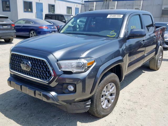 3TMAZ5CN0JM054802 - 2018 TOYOTA TACOMA DOU GRAY photo 2