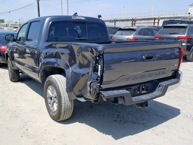 3TMAZ5CN0JM054802 - 2018 TOYOTA TACOMA DOU GRAY photo 3