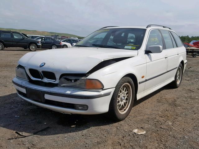 WBADP6343YBV65371 - 2000 BMW 528 IT AUT WHITE photo 2