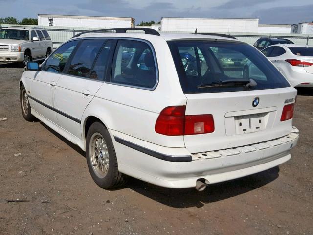 WBADP6343YBV65371 - 2000 BMW 528 IT AUT WHITE photo 3