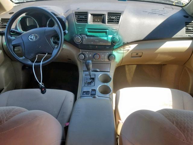 JTEES41A882027117 - 2008 TOYOTA HIGHLANDER WHITE photo 9