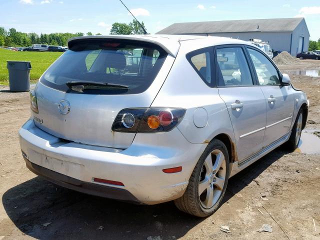 JM1BK343161520557 - 2006 MAZDA 3 HATCHBAC SILVER photo 4