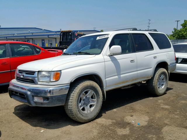 JT3GN86R210203465 - 2001 TOYOTA 4RUNNER SR WHITE photo 2