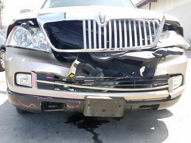 5LMFU27516LJ04198 - 2006 LINCOLN NAVIGATOR BROWN photo 9