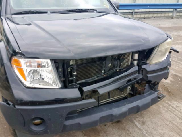 1N6AD07WX5C403053 - 2005 NISSAN FRONTIER C BLACK photo 9