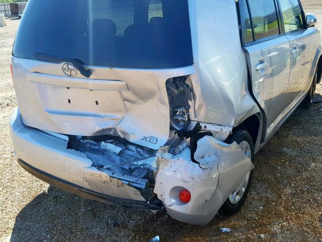 JTLZE4FE4FJ071485 - 2015 TOYOTA SCION XB 银色 照片 9