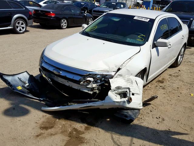 3FAHP0JG4AR250407 - 2010 FORD FUSION SEL WHITE photo 2