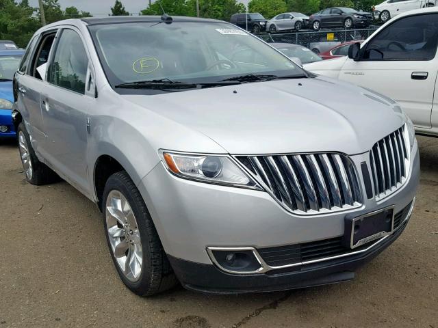 2LMDJ8JK0DBL34773 - 2013 LINCOLN MKX SILVER photo 1