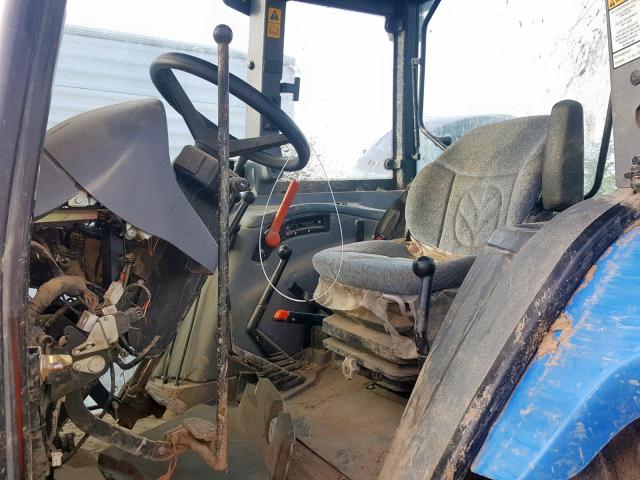 N0V1N38492569 - 2007 NEWH BACKHOE BLUE photo 5