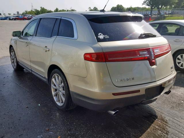 2LMHJ5AT6ABJ24781 - 2010 LINCOLN MKT GOLD photo 3