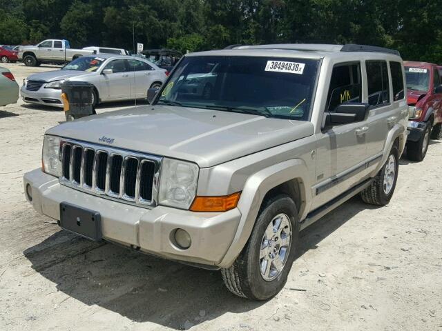 1J8HG48P77C633037 - 2007 JEEP COMMANDER SILVER photo 2