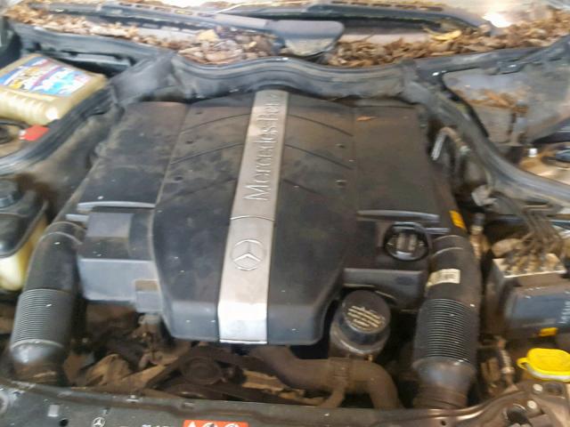 WDBRF61J35A652840 - 2005 MERCEDES-BENZ C 240 SILVER photo 7