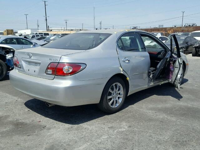 JTHBF30G520060377 - 2002 LEXUS ES 300 SILVER photo 4