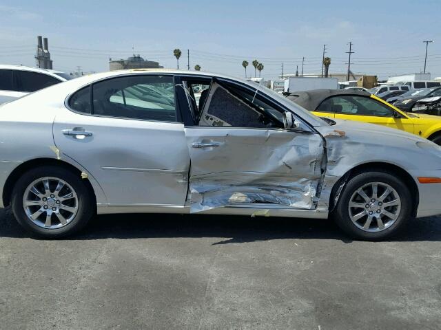 JTHBF30G520060377 - 2002 LEXUS ES 300 SILVER photo 9