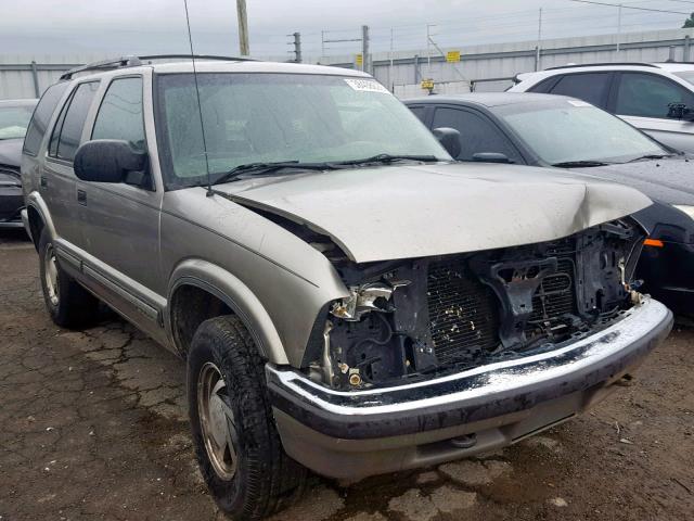 1GNDT13W012175635 - 2001 CHEVROLET BLAZER GOLD photo 1