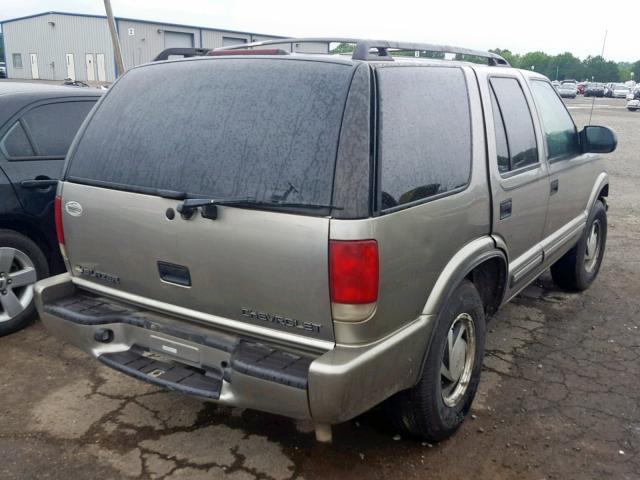 1GNDT13W012175635 - 2001 CHEVROLET BLAZER GOLD photo 4