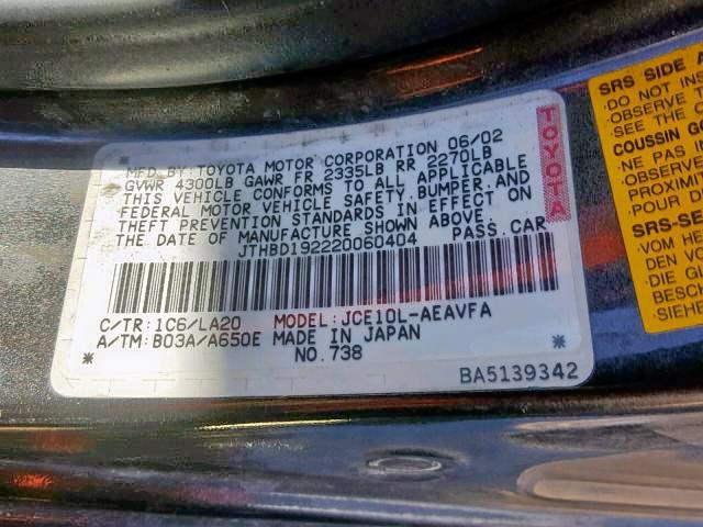 JTHBD192220060404 - 2002 LEXUS IS 300 SILVER photo 10