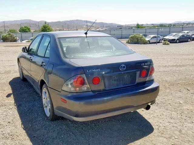 JTHBD192220060404 - 2002 LEXUS IS 300 SILVER photo 3