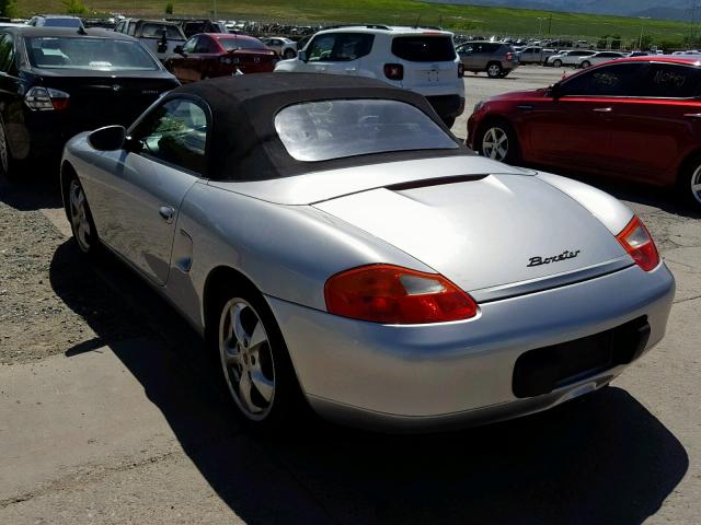 WP0CA29841U627101 - 2001 PORSCHE BOXSTER SILVER photo 3