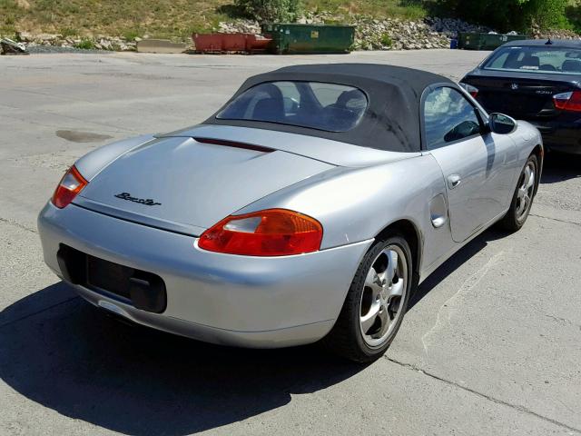 WP0CA29841U627101 - 2001 PORSCHE BOXSTER SILVER photo 4